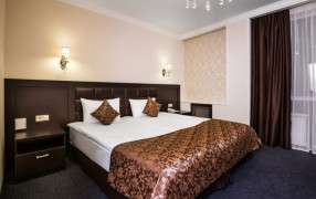 Гостиница «Hotel Carat»